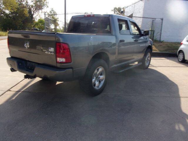 Used 2012 RAM 1500 Express w/ ST Popular Equipment Group AWD/4WD image 3
