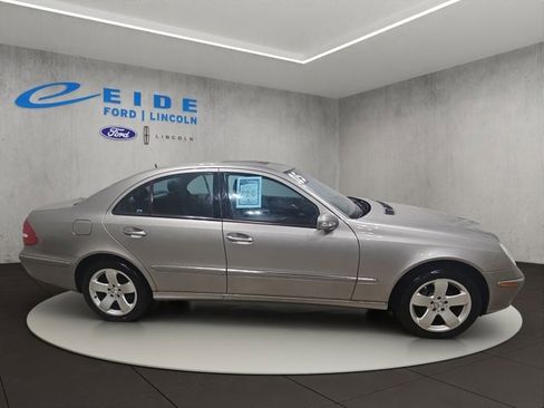 Used 2005 Mercedes-Benz E 500 Sedan image 8