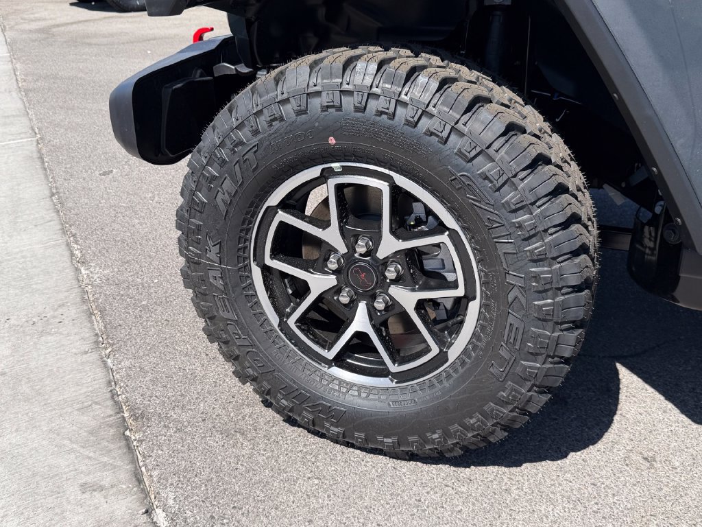 New 2026 Jeep Gladiator Rubicon w/ Safety Group AWD/4WD image 20
