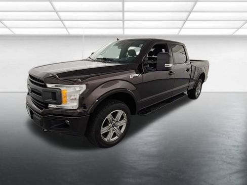 Used 2019 Ford F150 XLT w/ Equipment Group 302A Luxury AWD/4WD image 3