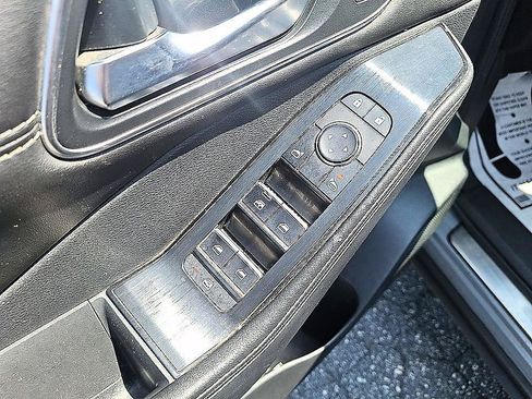 Used 2021 Nissan Rogue Platinum FWD image 10