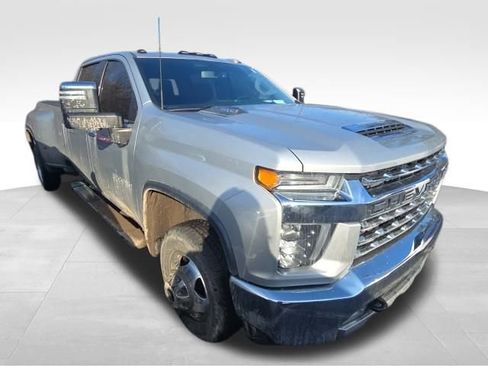 Used 2020 Chevrolet Silverado 3500 LTZ w/ LTZ Convenience Package image 9
