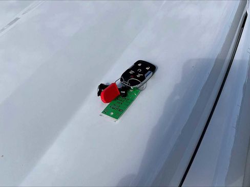 Used 2016 GMC Yukon Denali w/ Open Road Package image 15