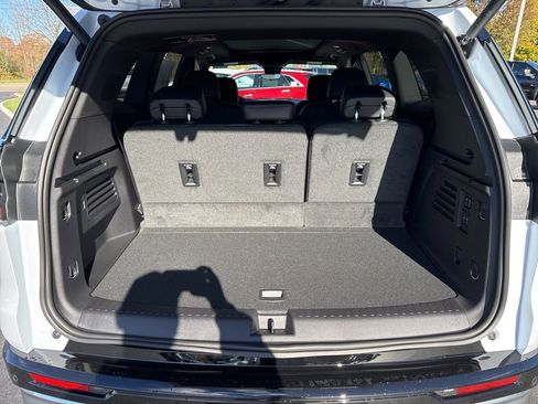 New 2026 GMC Acadia Denali image 15