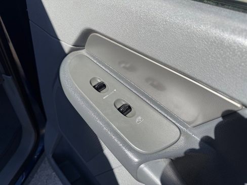 Used 2008 Dodge Ram 1500 Truck ST image 23