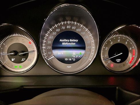 Used 2015 Mercedes-Benz GLK 350 4MATIC image 20