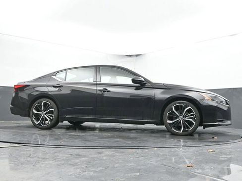 Used 2024 Nissan Altima 2.5 SR image 49