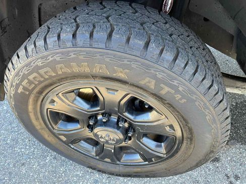 Used 2018 RAM 2500 Laramie image 16