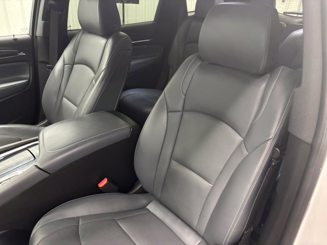 Used 2024 Buick Enclave Essence w/ Sport Touring Edition AWD/4WD image 21