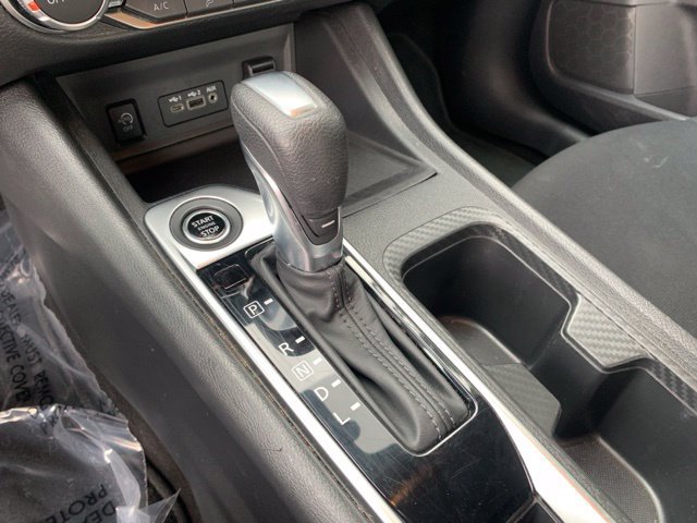 Used 2024 Nissan Sentra SV FWD image 18