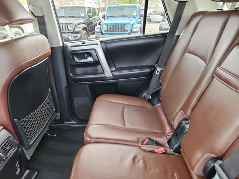 Used 2016 Toyota 4Runner Limited image 17