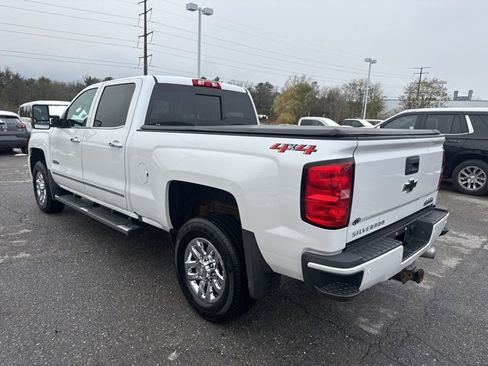 Used 2019 Chevrolet Silverado 3500 High Country w/ Duramax Plus Package image 4