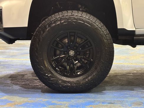 Used 2021 GMC Canyon Elevation w/ High Elevation Package image 12