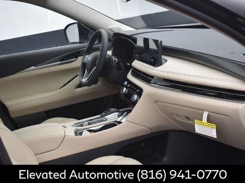 Certified 2025 INFINITI QX60 Luxe w/ Lighting Package (N94) image 6