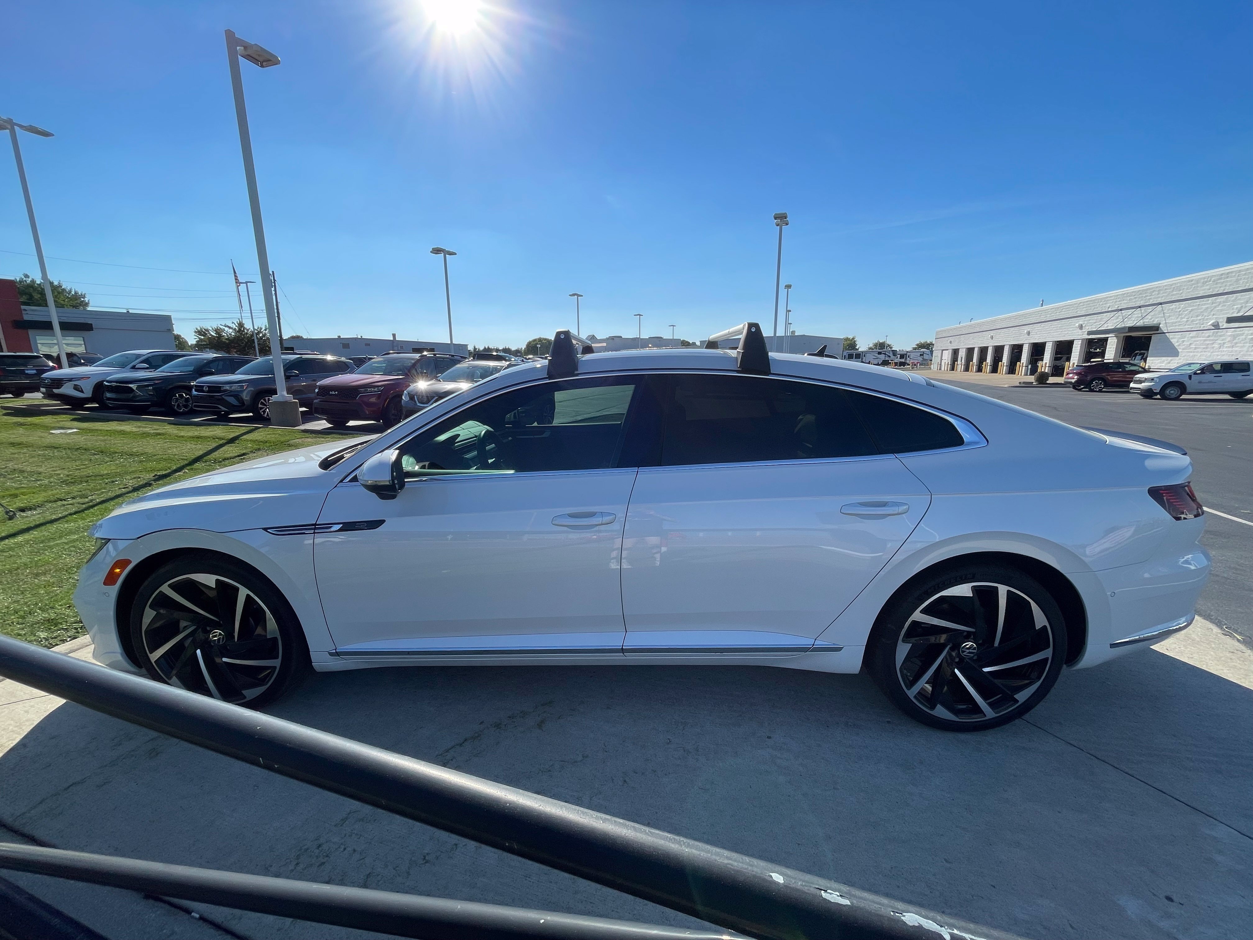 Used 2023 Volkswagen Arteon SEL Premium AWD/4WD image 4