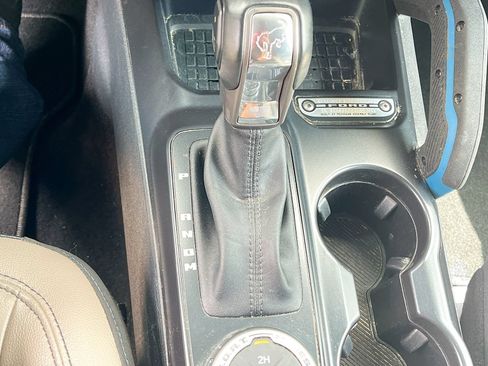 Used 2024 Ford Bronco Wildtrak AWD/4WD image 17