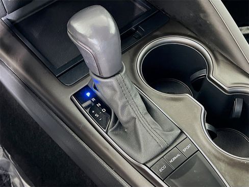 Certified 2023 Toyota Camry SE image 16