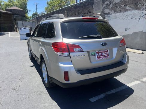 Used 2014 Subaru Outback 2.5i Premium w/ Popular Package #1B AWD/4WD image 5