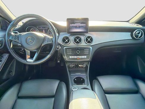 Used 2020 Mercedes-Benz GLA 250 image 17