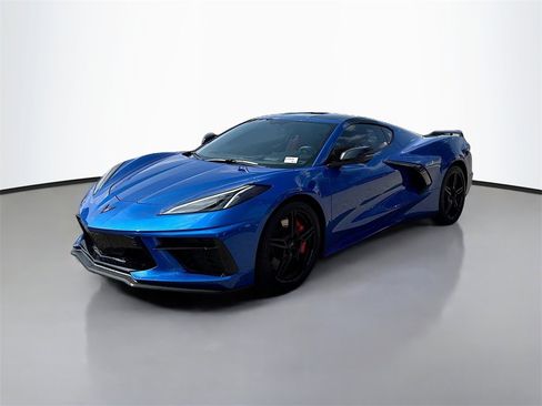 Used 2023 Chevrolet Corvette Stingray Preferred Cpe w/ Z51 Performance Package image 3