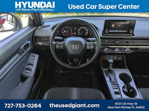 Used 2025 Honda Civic Sport image 17