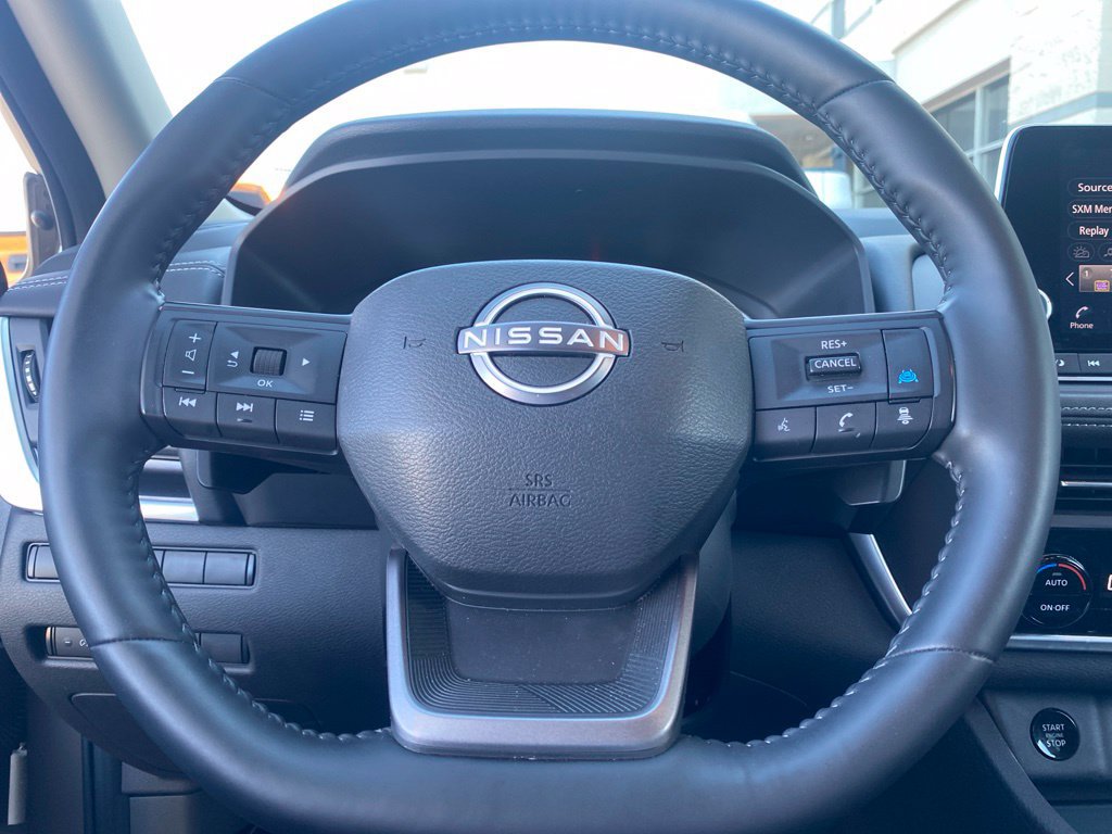 Certified 2025 Nissan Rogue SV AWD/4WD image 17