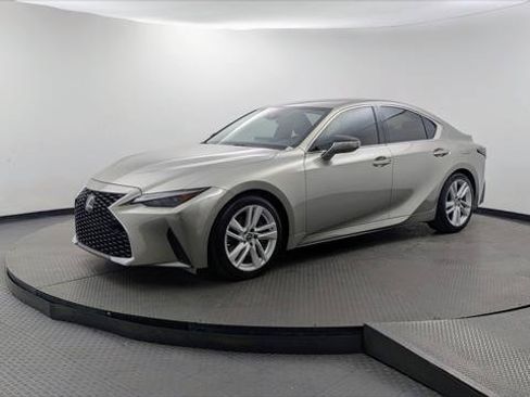 Used 2022 Lexus IS 300 RWD image 2