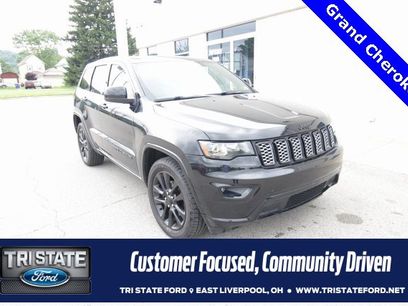 Used 2017 Jeep Grand Cherokee Altitude