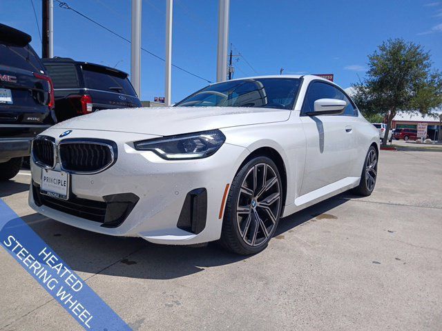 Used 2024 BMW 230i Coupe RWD image 3