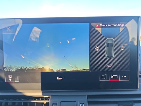 Used 2025 Audi SQ5 Premium Plus w/ Premium Plus Package image 22