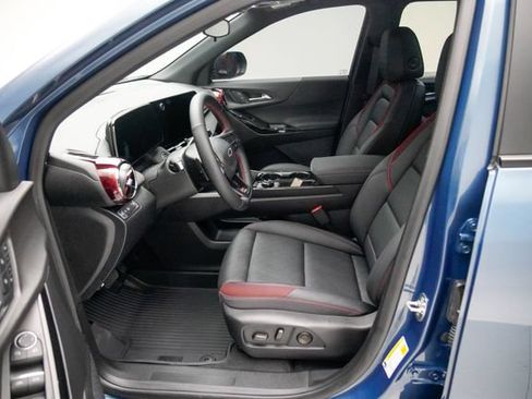 Used 2026 Chevrolet Equinox RS w/ Convenience Package III FWD image 15