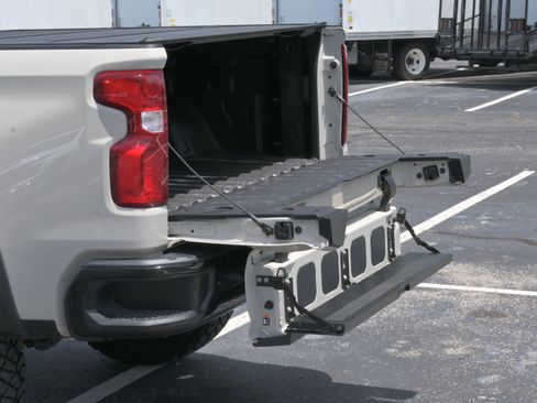 Used 2026 Chevrolet Silverado 1500 ZR2 AWD/4WD image 38