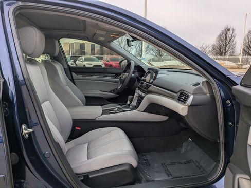 Certified 2020 Honda Accord EX image 28
