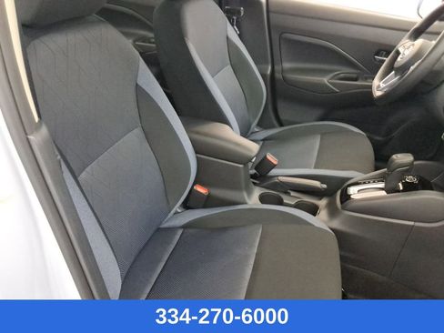 New 2025 Nissan Versa SV w/ Trunk Package image 16
