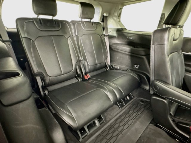 Used 2022 Jeep Grand Cherokee L Limited AWD/4WD image 34