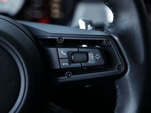 Used 2024 Porsche Macan GTS image 34