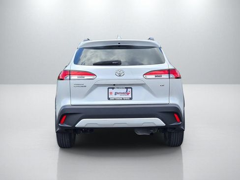 Used 2023 Toyota Corolla Cross LE FWD image 6