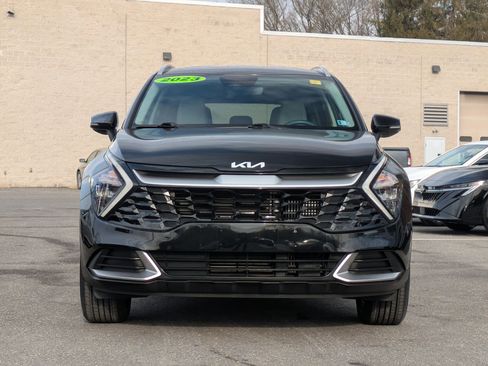 Used 2023 Kia Sportage EX image 2