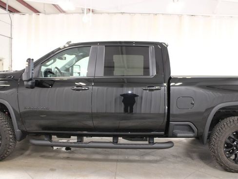 Used 2026 Chevrolet Silverado 2500 LT w/ Trail Boss Package AWD/4WD image 6