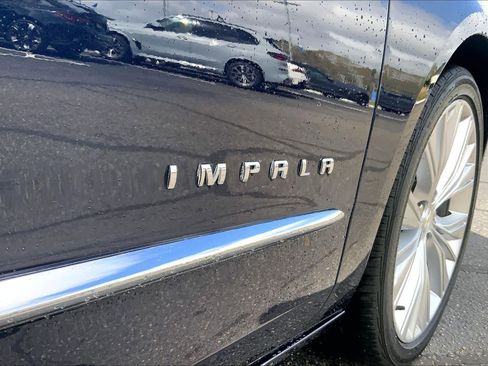Used 2019 Chevrolet Impala Premier w/ Premier Confidence Package image 9