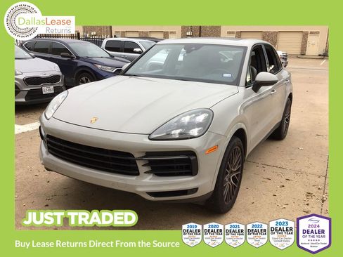 Used 2021 Porsche Cayenne AWD/4WD image 1