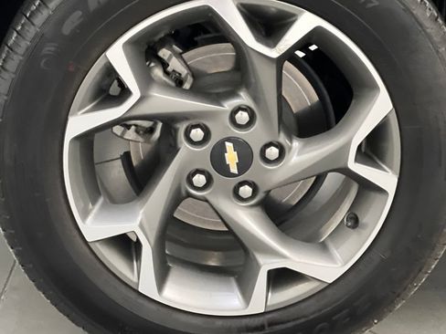 Used 2025 Chevrolet Trax LT FWD image 67