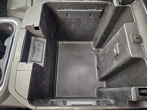 Used 2022 GMC Sierra 3500 Denali image 32