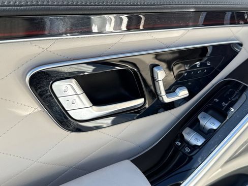 Used 2023 Mercedes-Benz S 580 4MATIC Sedan image 20