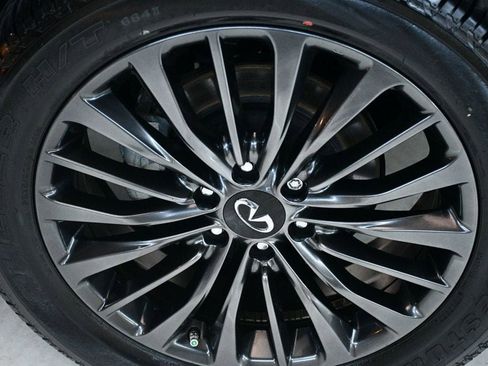 Used 2024 INFINITI QX80 Sensory w/ Cargo Package image 24