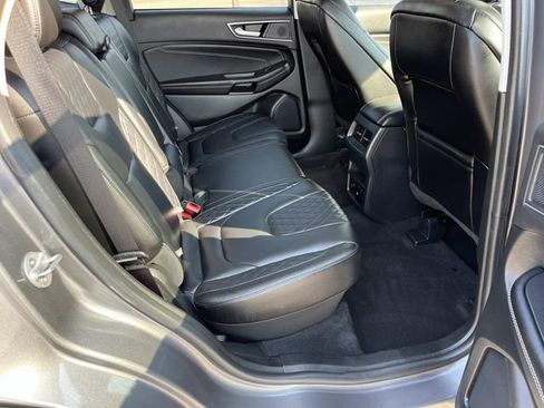 Used 2023 Ford Edge Titanium AWD/4WD image 24