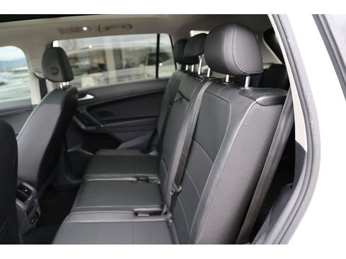 Used 2020 Volkswagen Tiguan SEL image 15