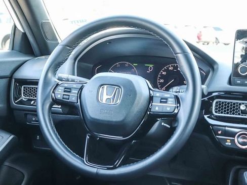 Used 2025 Honda Civic Sport image 16