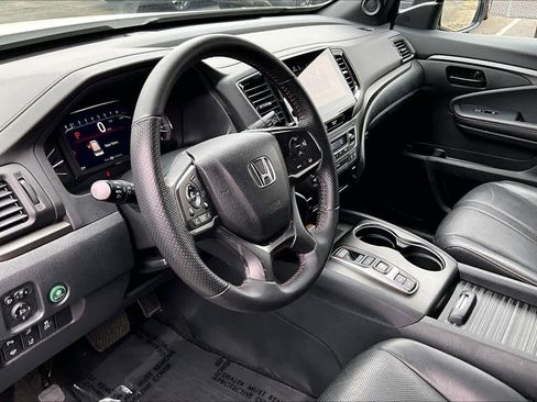 Used 2023 Honda Passport TrailSport image 16