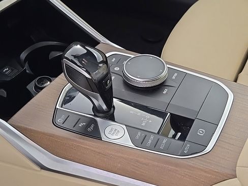 Used 2019 BMW 330i xDrive Sedan w/ Premium Package image 22